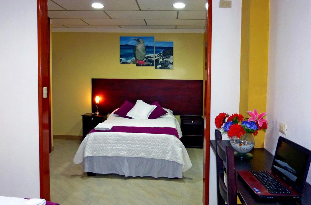 Hotel Brisas del Pacifico Puerto Ayora  Exterior foto