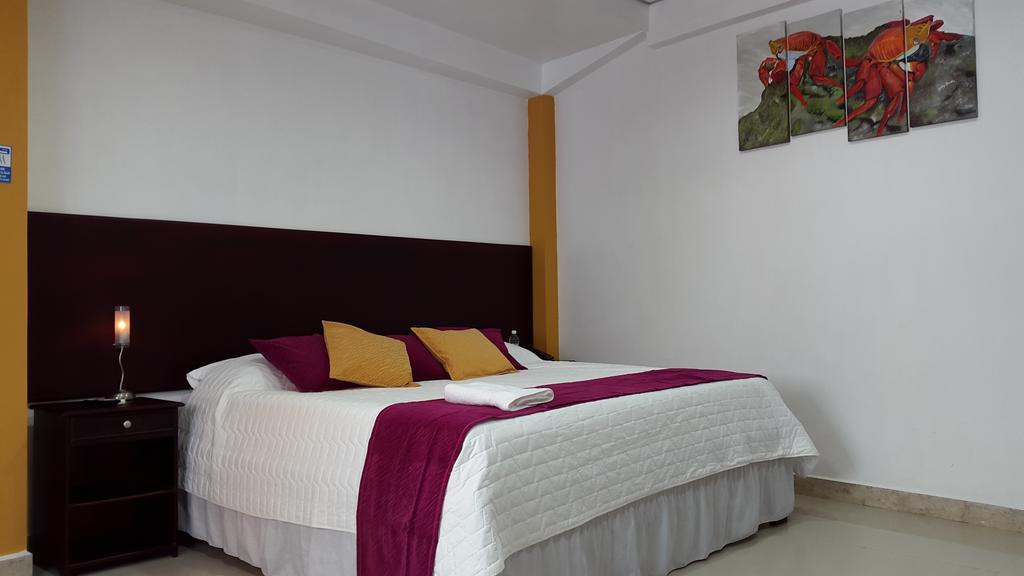 Hotel Brisas del Pacifico Puerto Ayora  Habitación foto