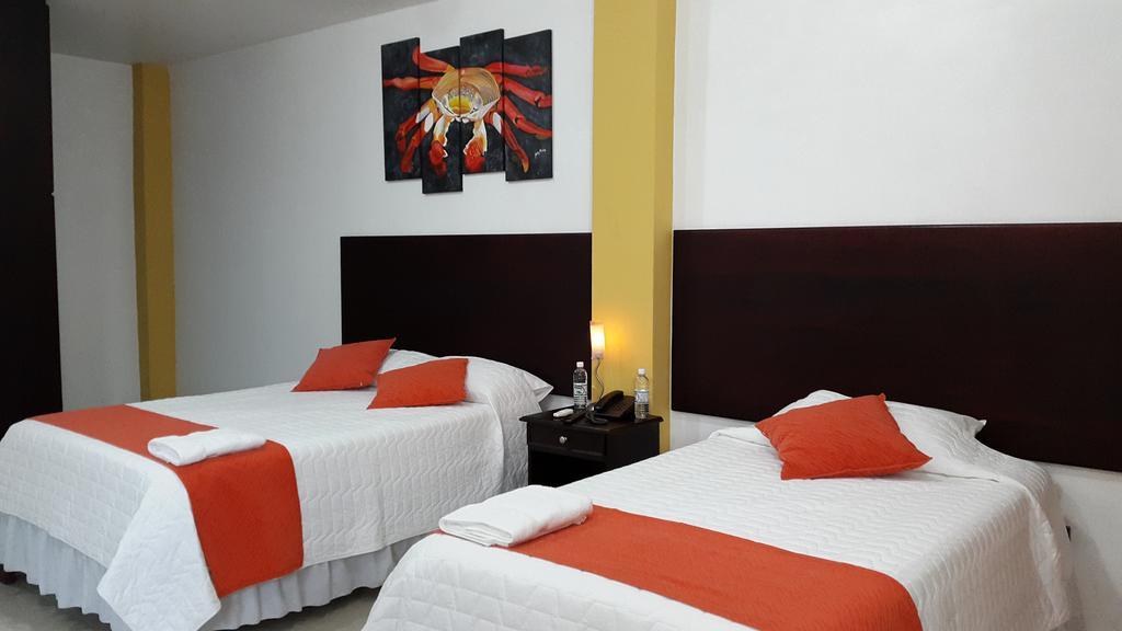 Hotel Brisas del Pacifico Puerto Ayora  Habitación foto