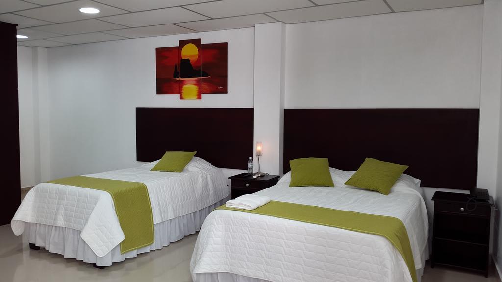 Hotel Brisas del Pacifico Puerto Ayora  Habitación foto
