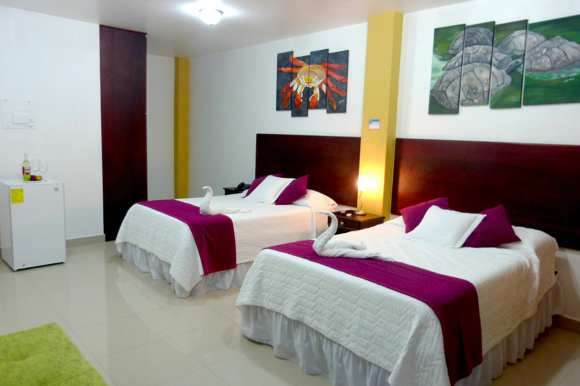 Hotel Brisas del Pacifico Puerto Ayora  Exterior foto